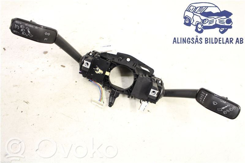 Skoda Octavia Mk3 (5E) Interruptor/palanca de limpiador de luz de giro 