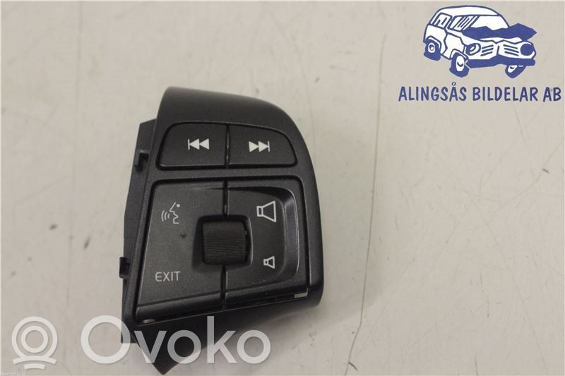Volvo V60 Przełącznik / Przycisk kierownicy 