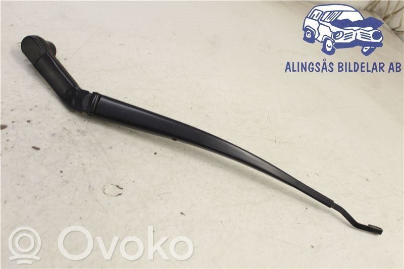 Mazda 6 Front wiper blade arm 
