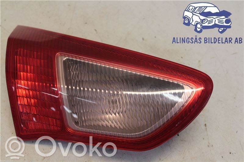 Mitsubishi Lancer X Aizmugurējais lukturis pārsegā 