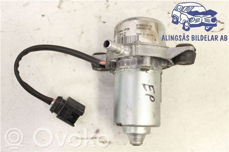 BMW 5 E60 E61 Vacuum pump 