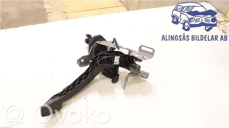 Assemblage pédale   NA8W41300B