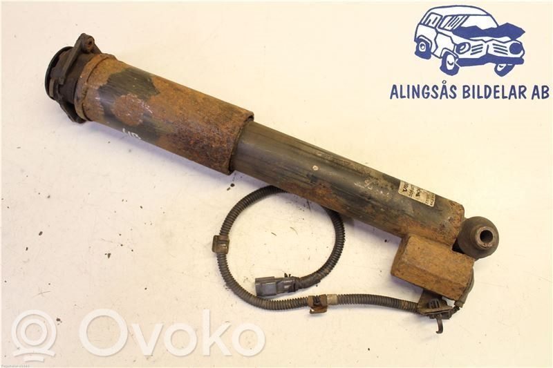 Volvo V70 Takaiskunvaimennin 