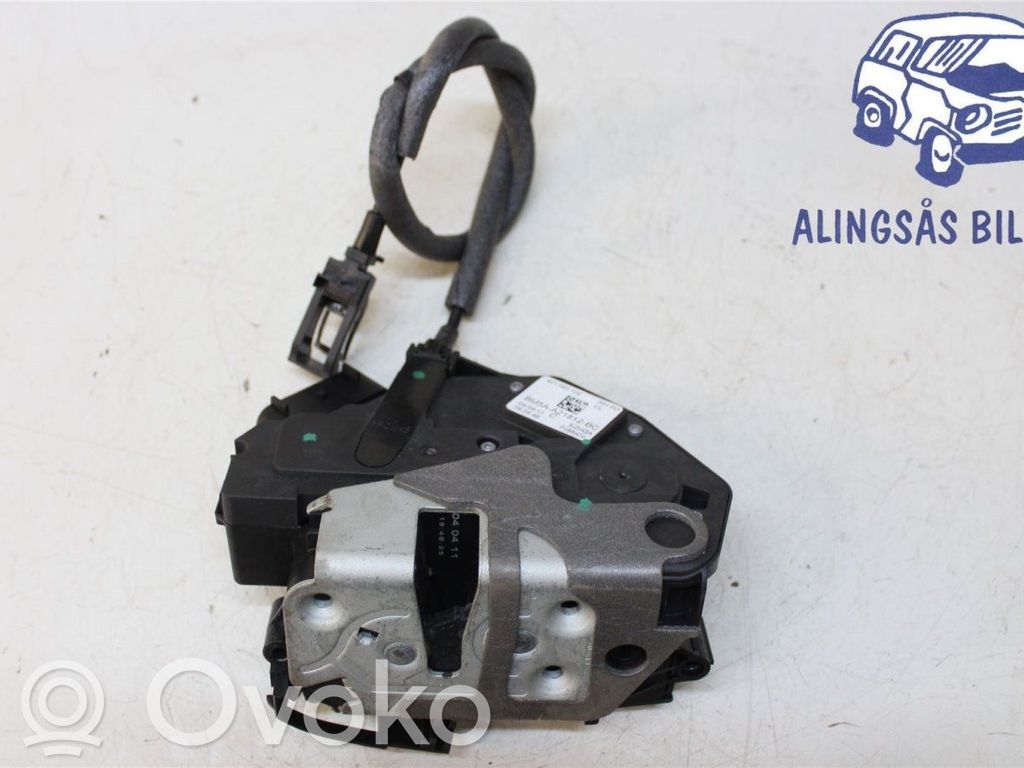 Ford Focus Priekšpusē slēdzene 