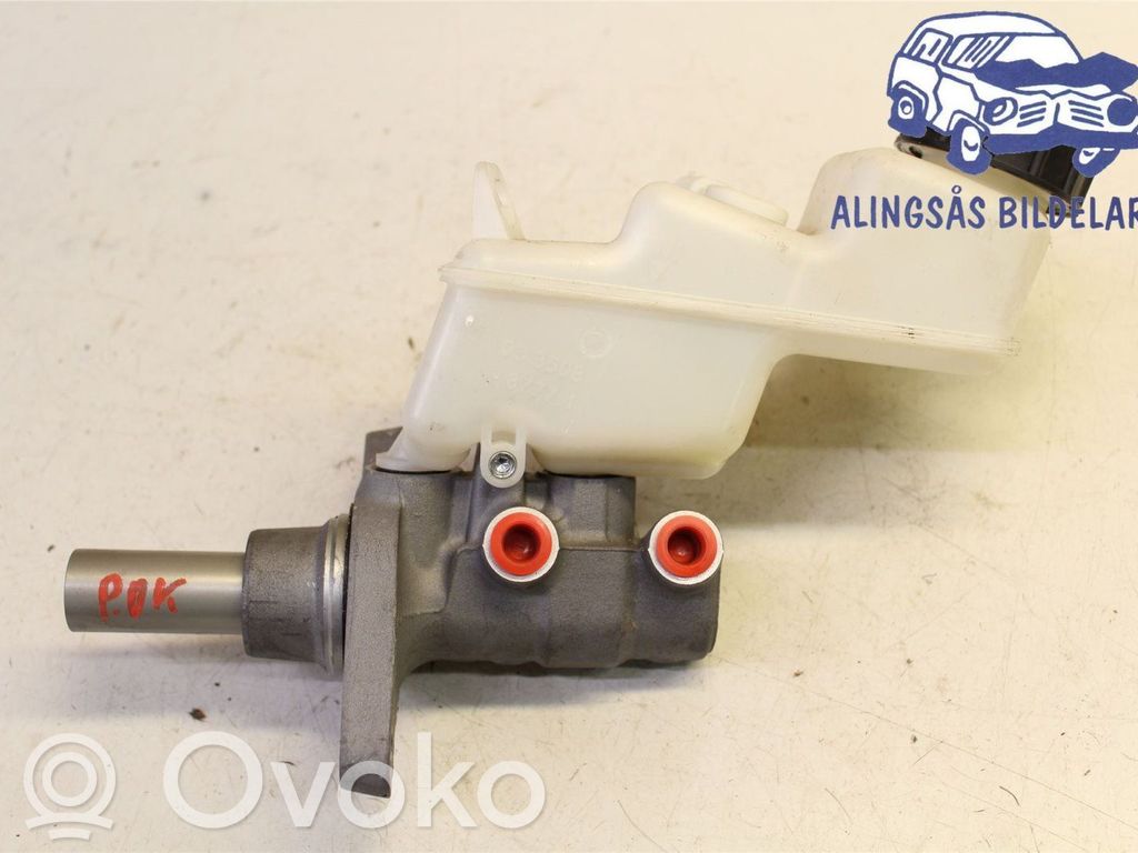 Toyota Yaris Główny cylinder hamulca 