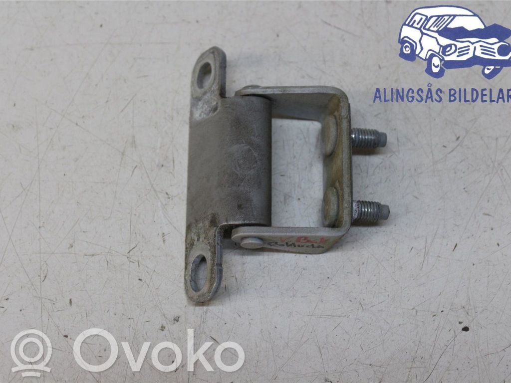 KIA Sportage Tailgate/trunk/boot hinge 