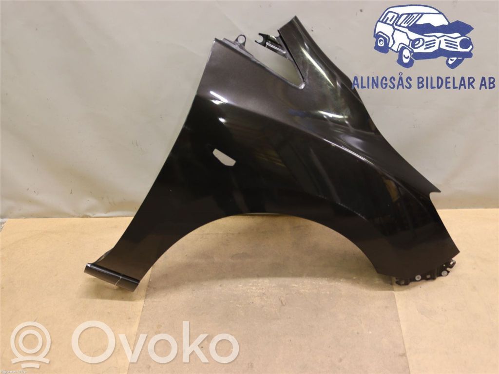 Mazda 5 Крыло 