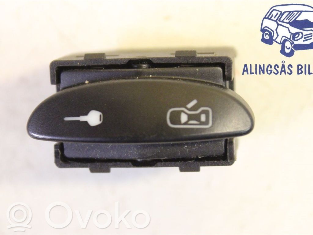Porsche Cayenne (9PA) Central locking switch button 
