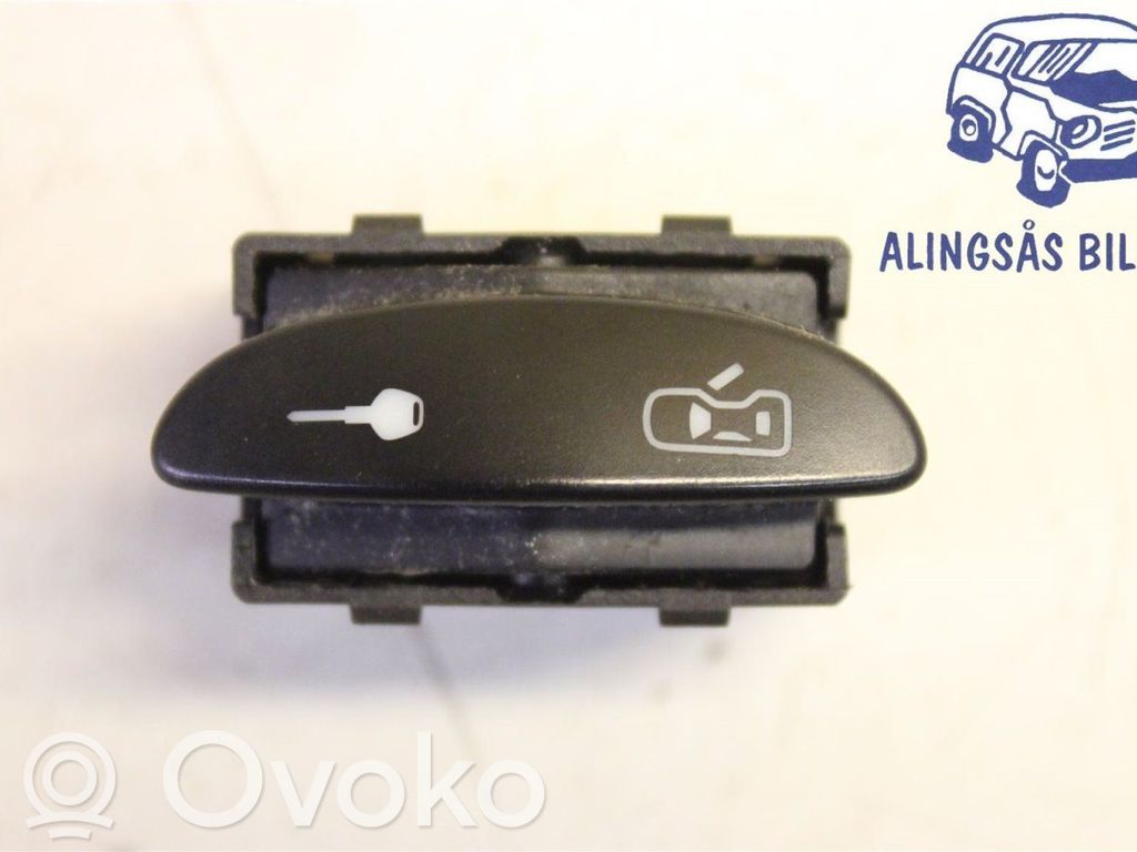 Porsche Cayenne (9PA) Central locking switch button 