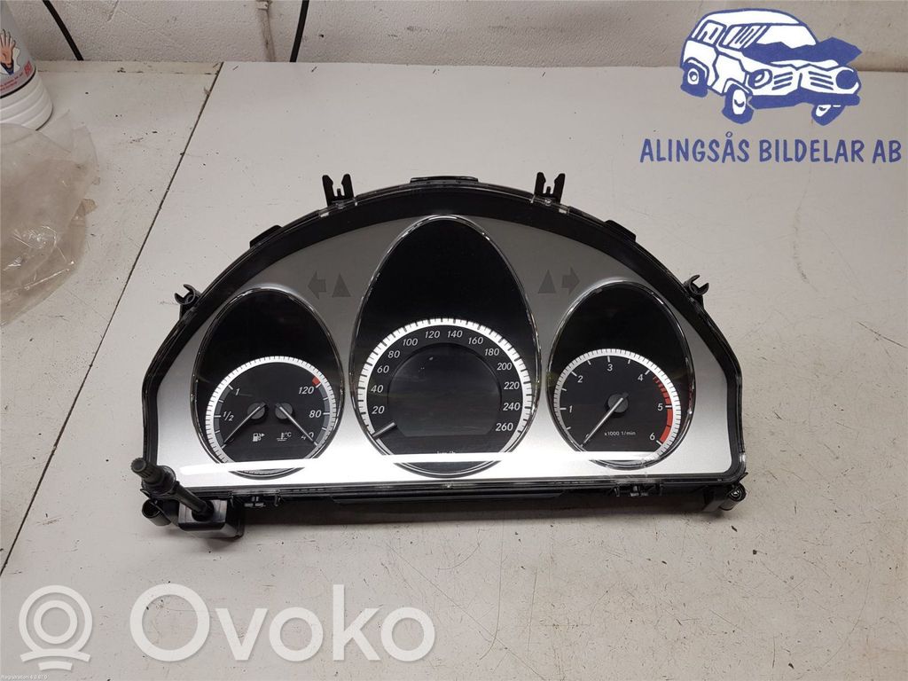 Mercedes-Benz GLK (X204) Vitezometru (grup de instrumente) 