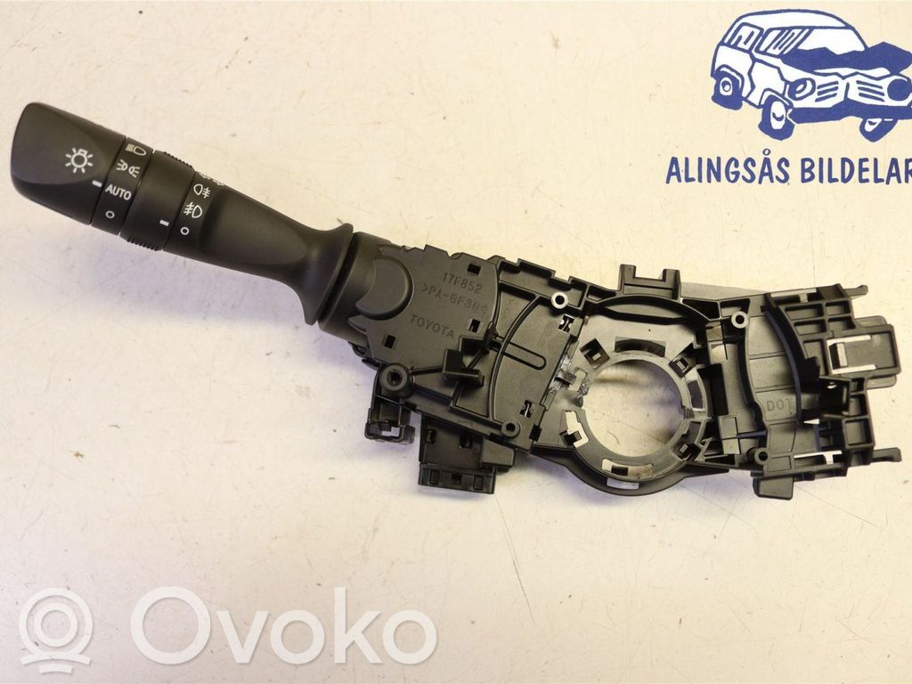 Toyota Auris E180 Commodo de clignotant 