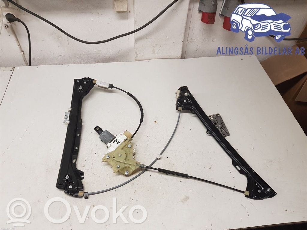BMW 3 E92 E93 Front door window regulator with motor 