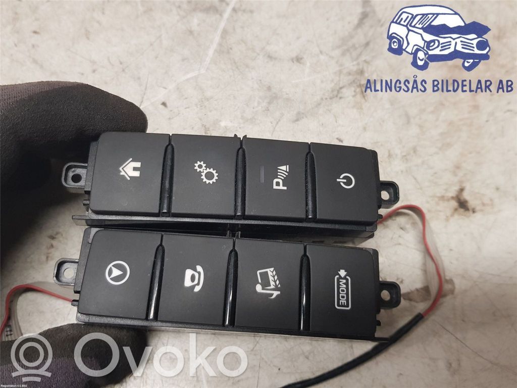Jaguar XE Panel / Radioodtwarzacz CD/DVD/GPS 