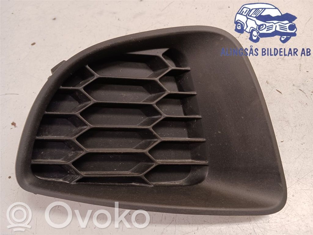 Mazda 2 Grotelės viršutinės 