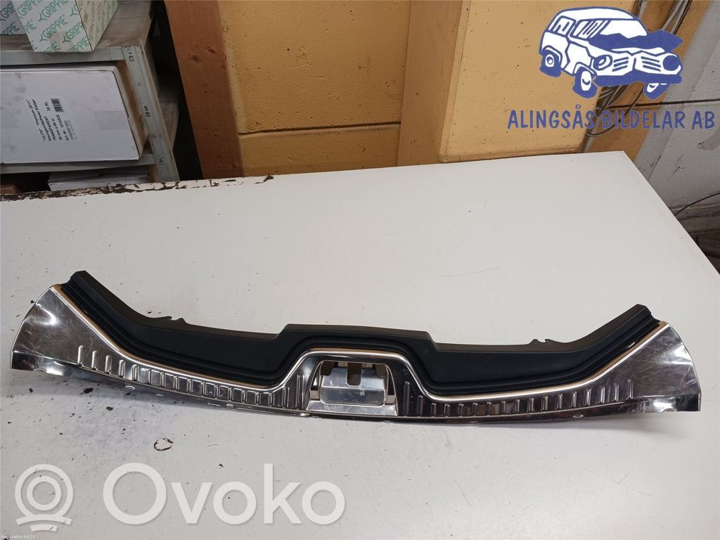 Volvo V60 Poszycie / Tapicerka tylnej klapy bagażnika 