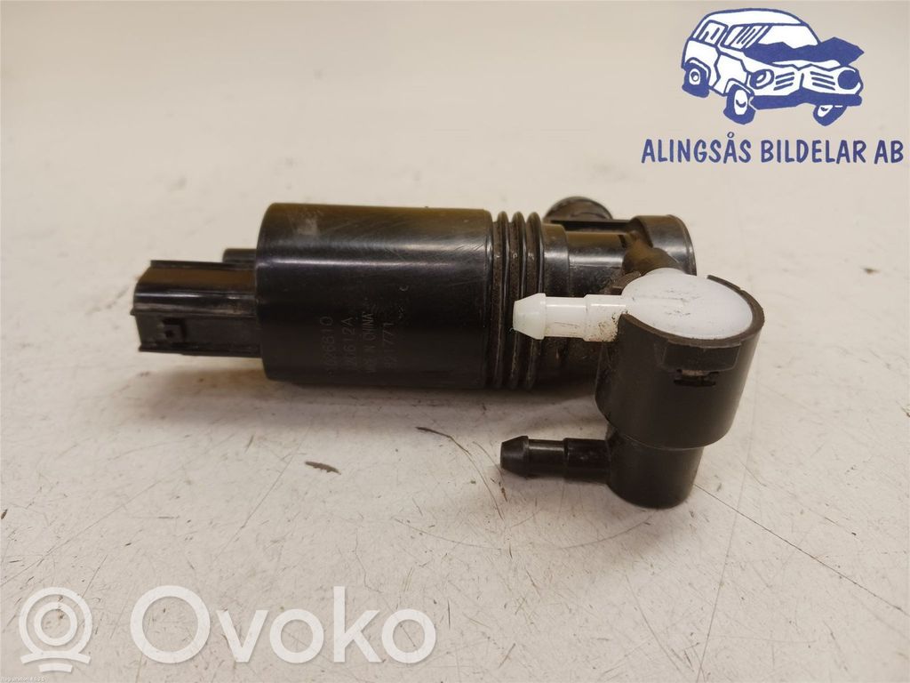 Volvo V40 Windscreen/windshield washer pump 