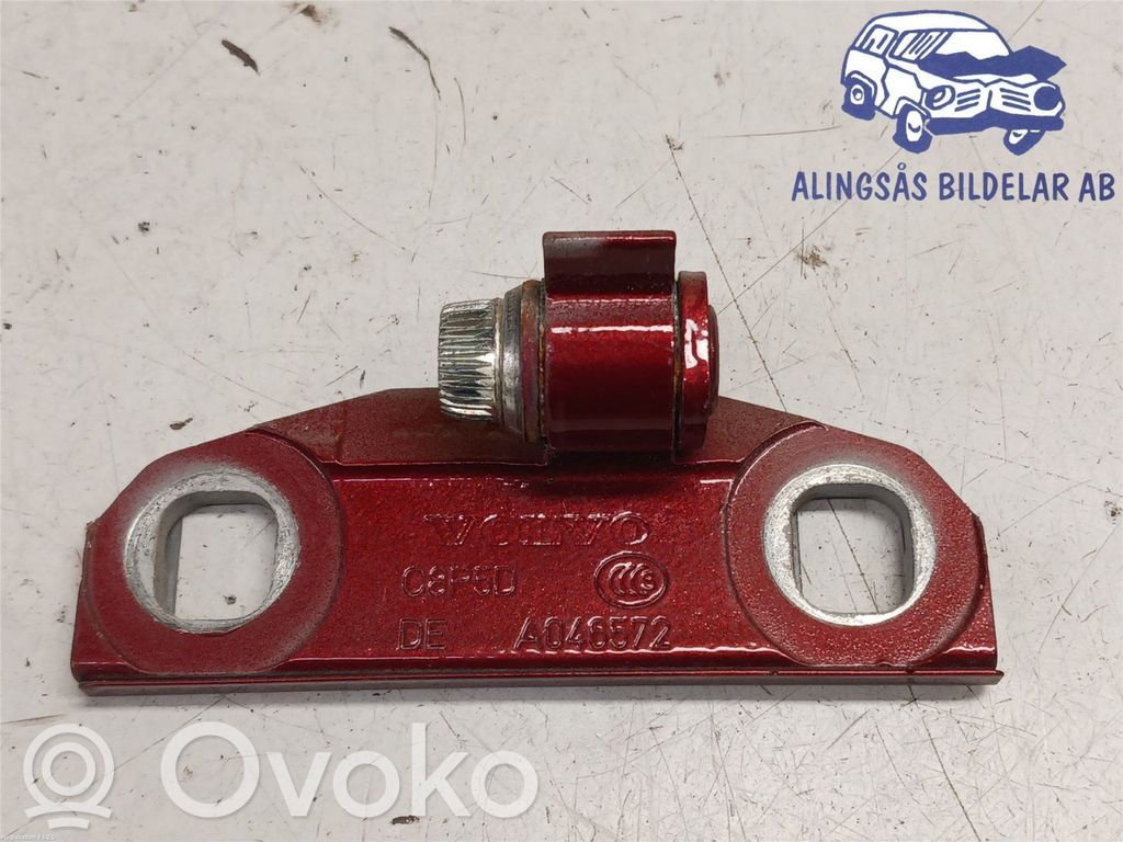 Volvo XC60 Front door upper hinge 