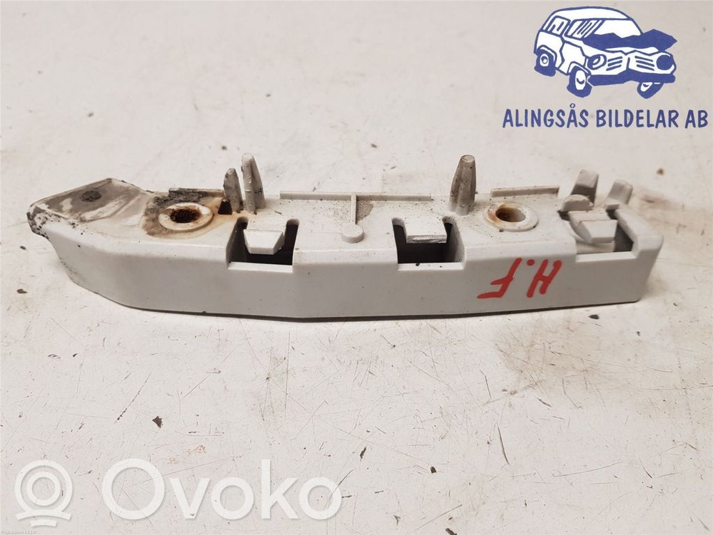 Ford Focus Front bumper mounting bracket 