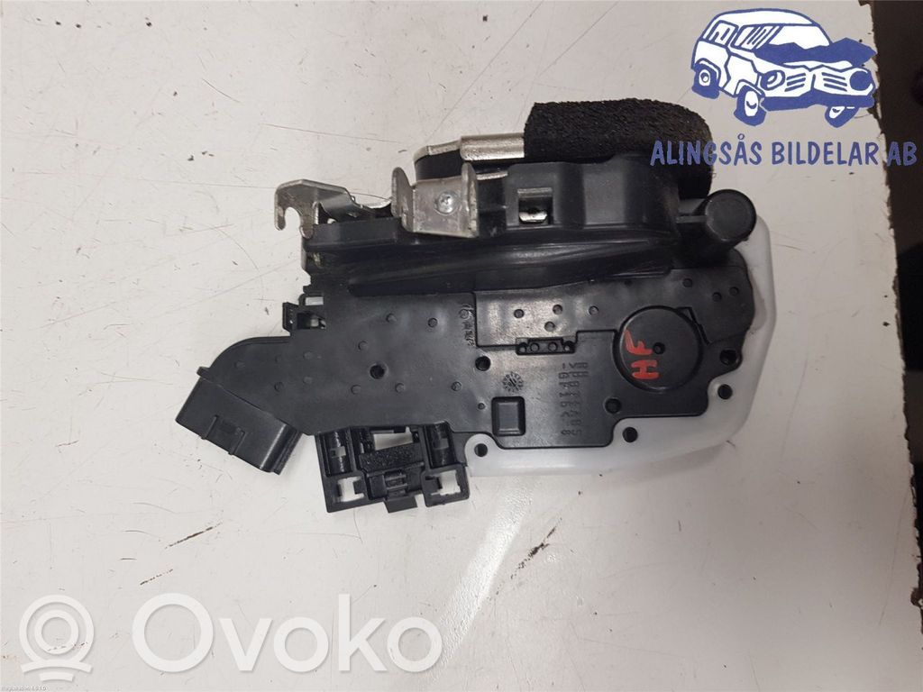 Nissan X-Trail T32 Zamek drzwi przednich 
