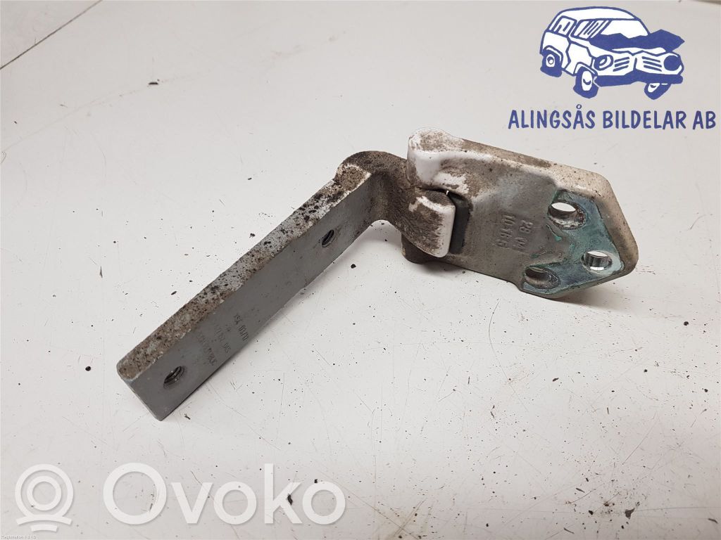 Volkswagen Caddy Rear door lower hinge 