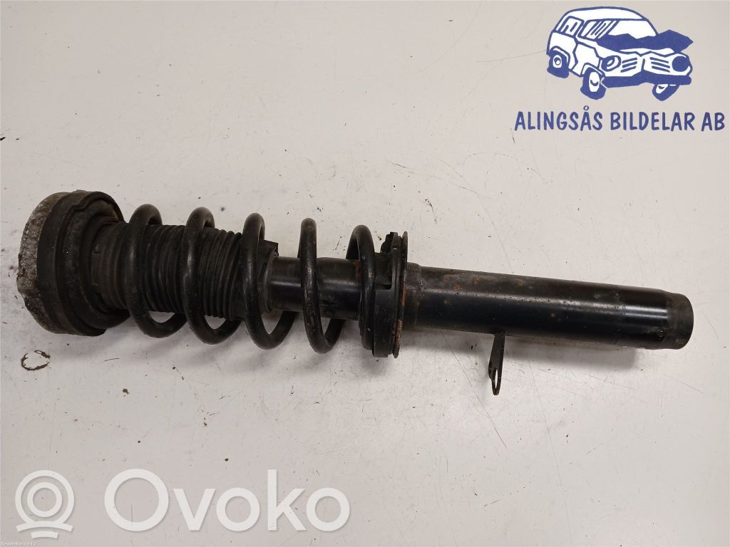 BMW 5 G30 G31 G38 Amortyzator osi przedniej ze sprężyną 
