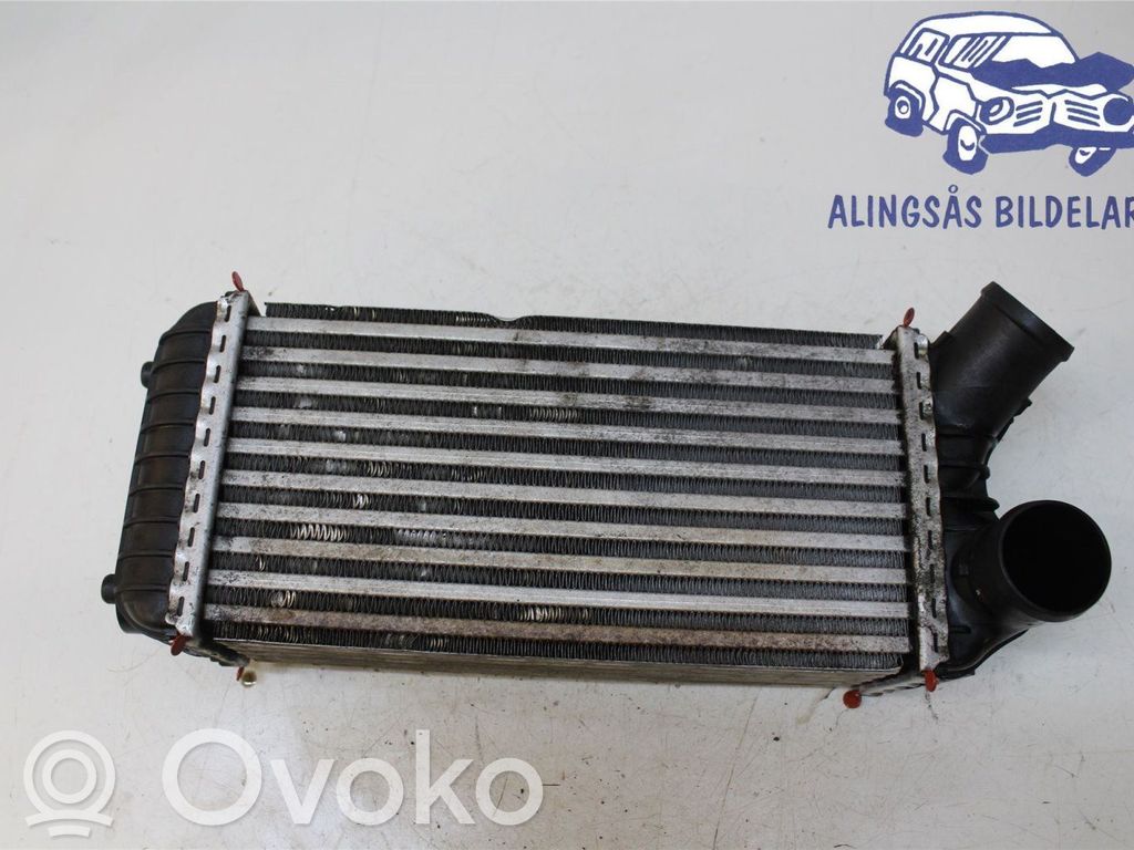 Interkūlerio radiatorius   1755305,8V619L440CD,8V619L440CD