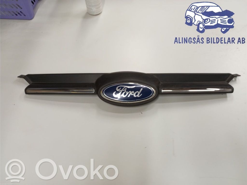 Ford Focus Rejilla inferior del parachoques delantero 