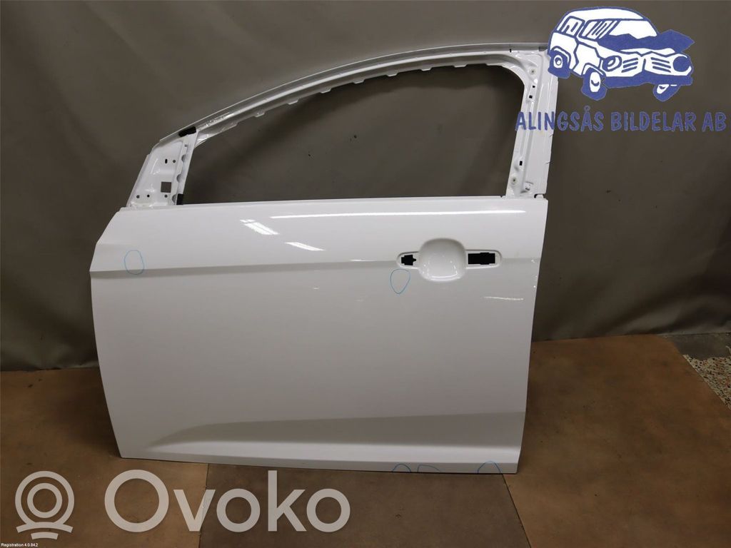 Ford Focus Дверь 