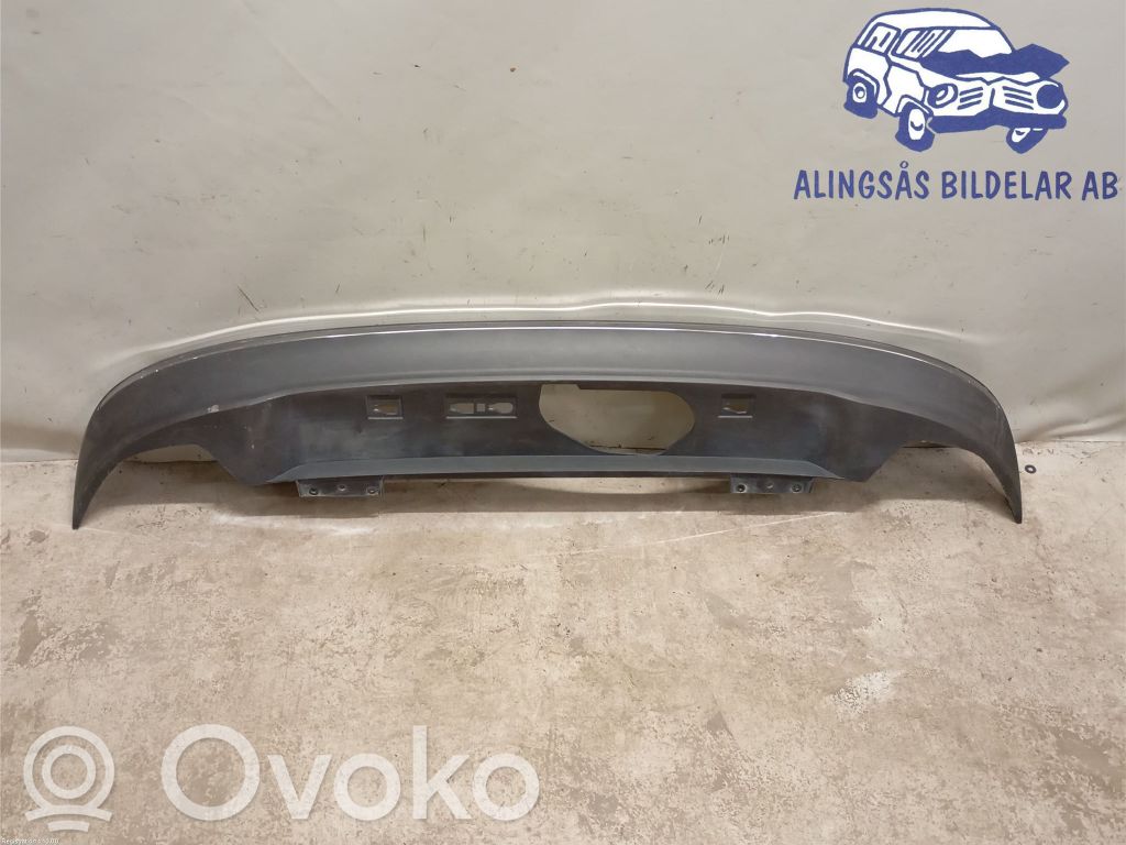 Volvo V60 Moldura inferior del parachoques trasero 