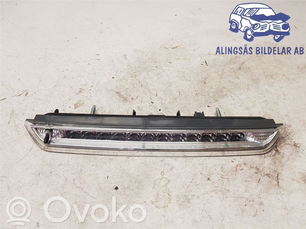 Peugeot 2008 I Third/center stoplight 