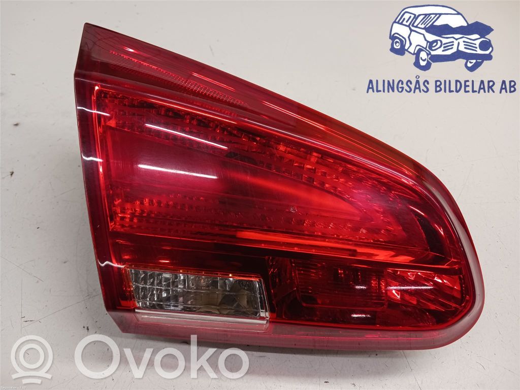 Tailgate rear/tail lights   92403A2000