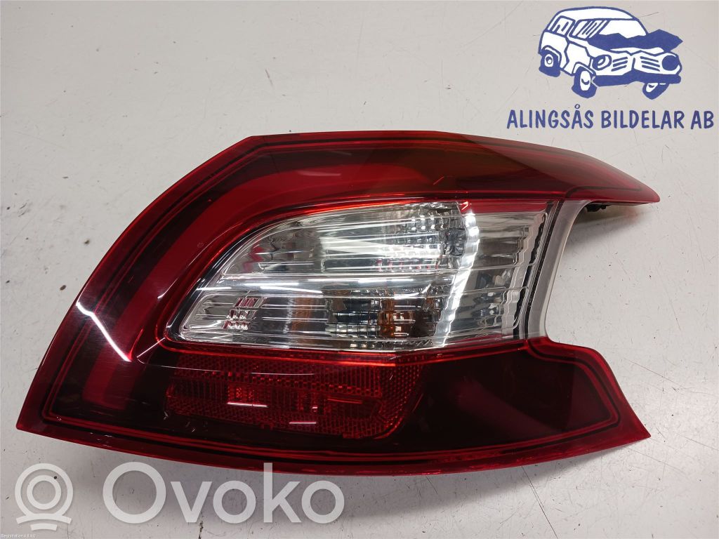 Peugeot 308 Aizmugurējais lukturis virsbūvē 