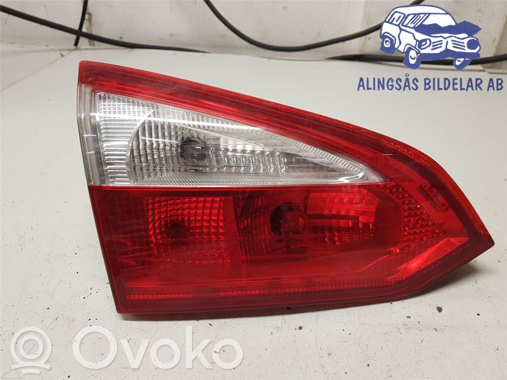 Tailgate rear/tail lights   1775997