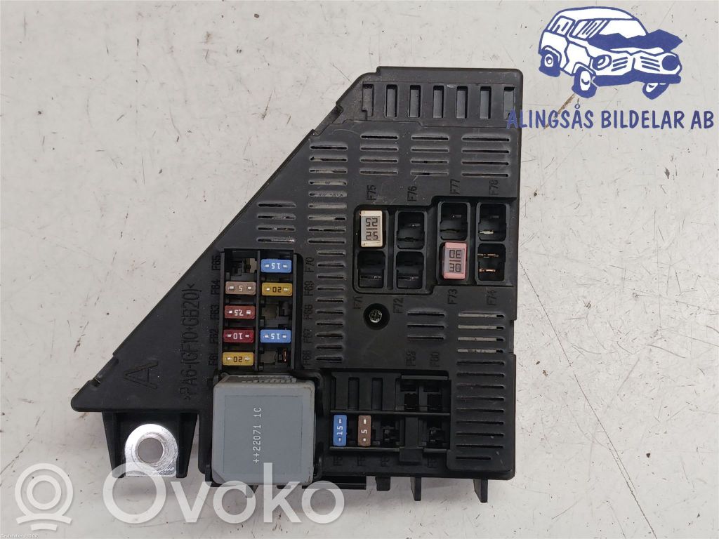 Volvo V60 Fuse module 