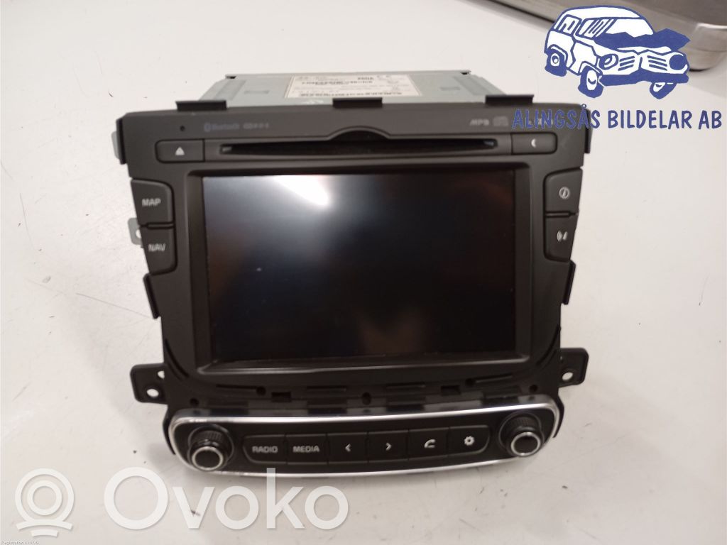 KIA Sorento Radio/CD/DVD/GPS head unit 