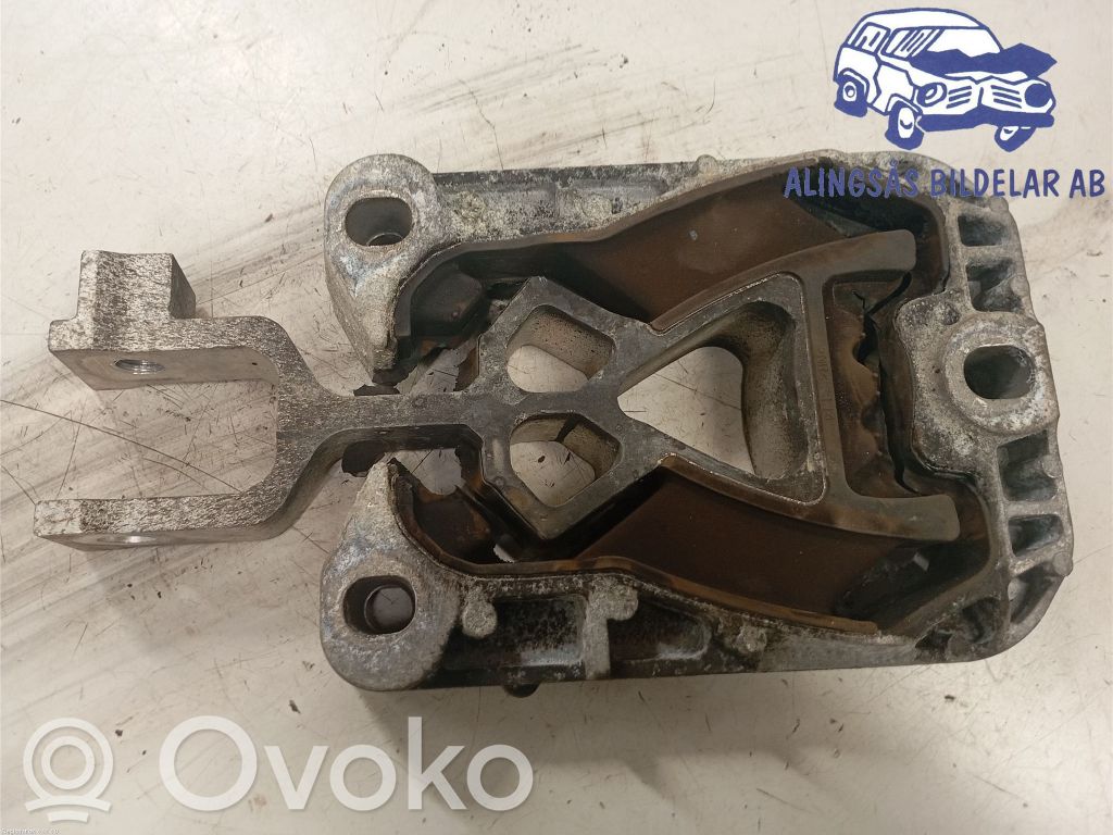 Ford Focus Soporte de la caja de cambios 