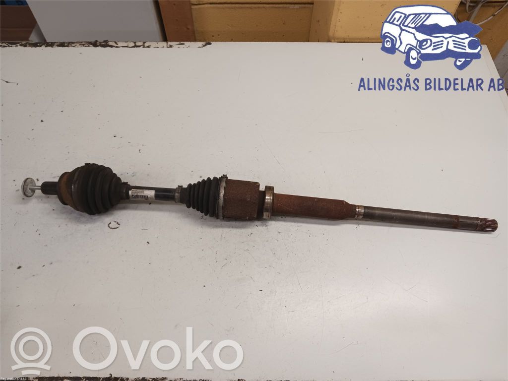 Volvo V60 Priekinis pusašis 