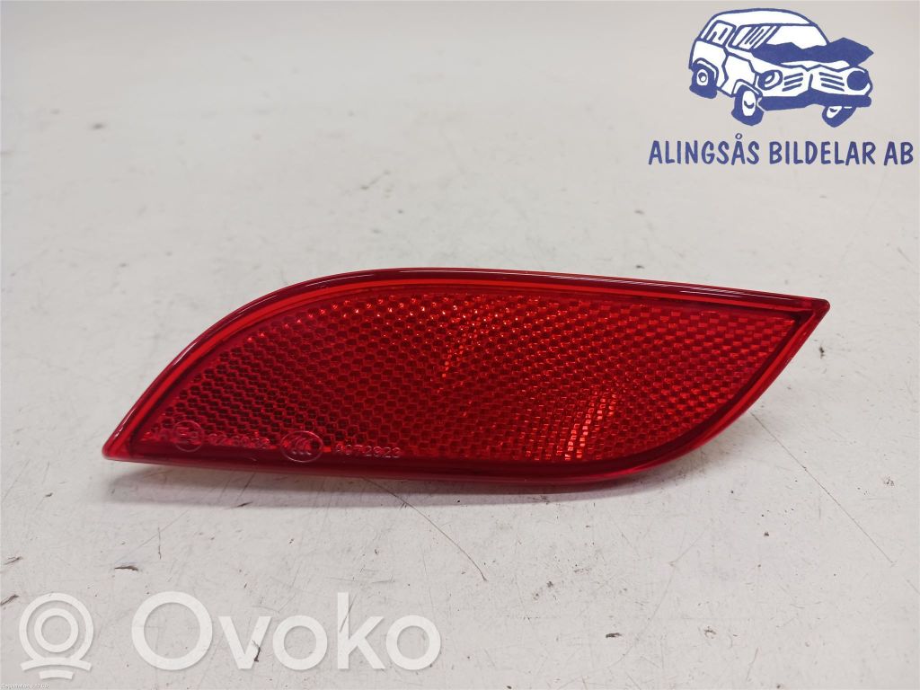 Audi A1 Aizmugurē atstarotājs 