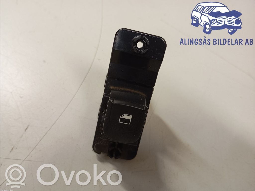 KIA Stonic Electric window control switch 