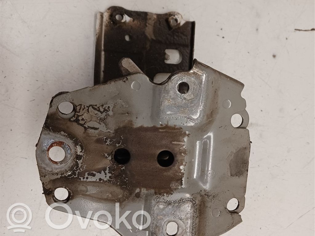Toyota Auris E180 Odbój zderzaka tylnego 