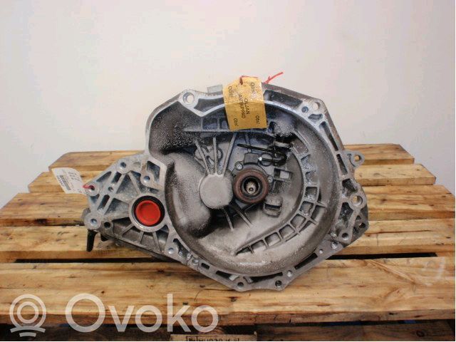 Opel Astra H Caja de cambios manual de 5 velocidades 