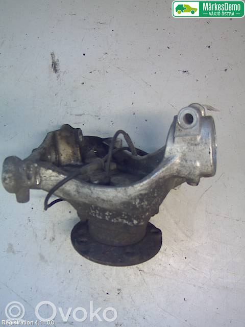 BMW 7 E65 E66 Achsschenkel vorne 