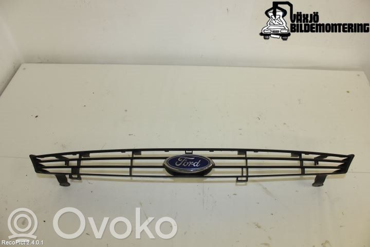 Ford Focus Front bumper lower grill 