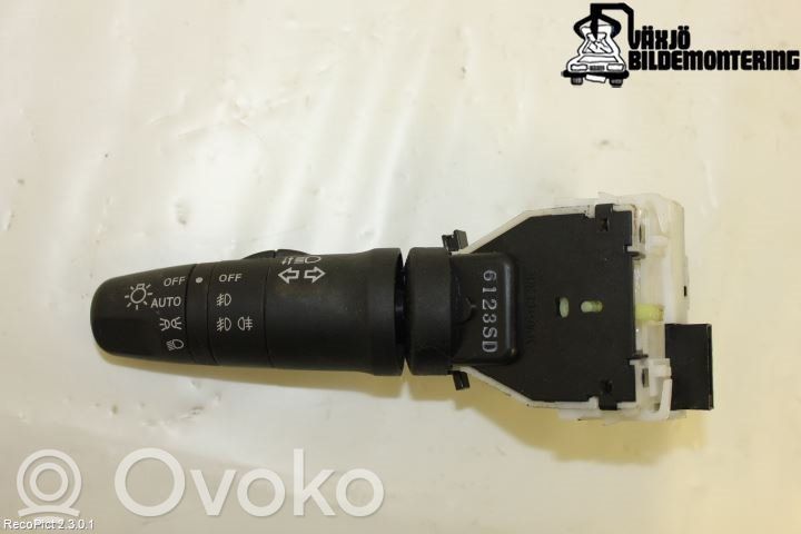 Nissan Note (E11) Indicator stalk 