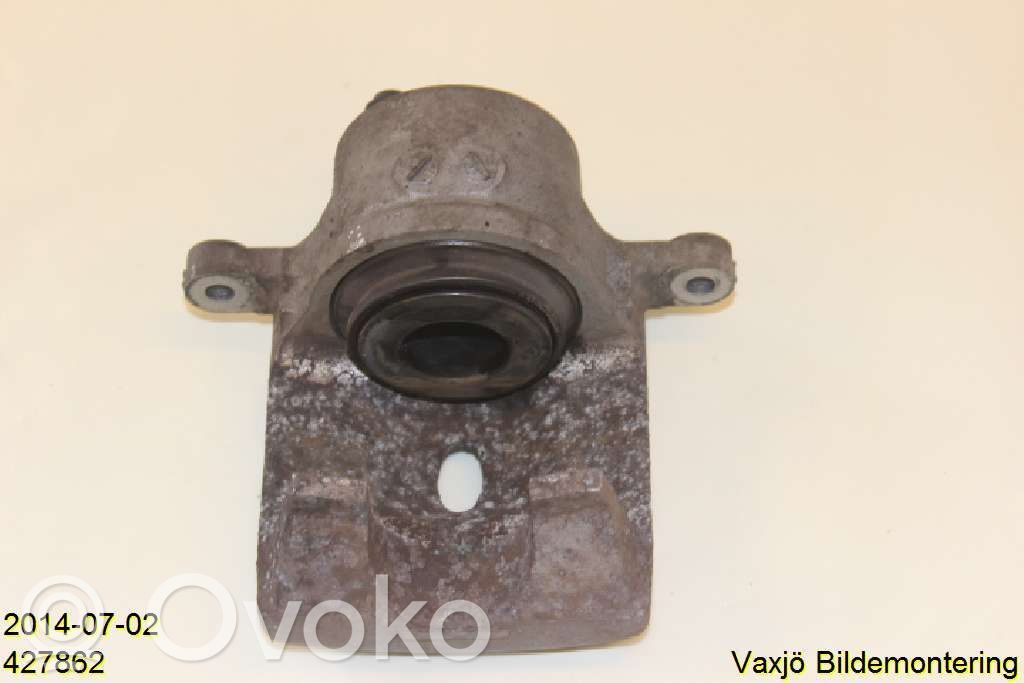 Toyota Prius (NHW20) Zacisk hamulcowy przedni 
