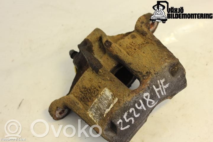 Peugeot 206 Zacisk hamulcowy przedni 