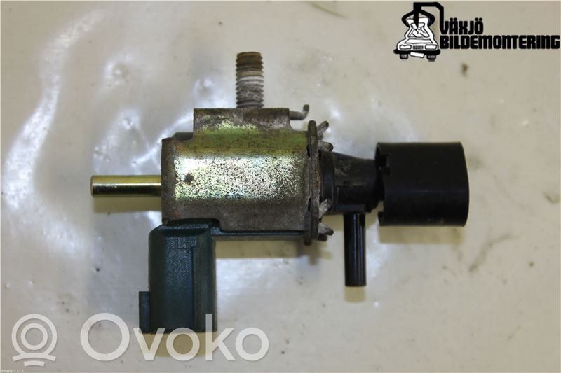 Válvula de vacío   L80118741,K5T46590