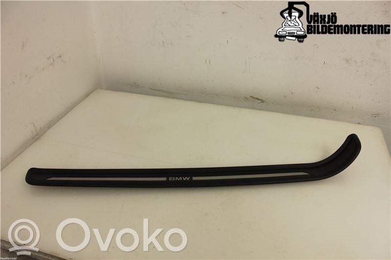 BMW 3 E92 E93 Priekinio slenksčio apdaila (vidinė) 