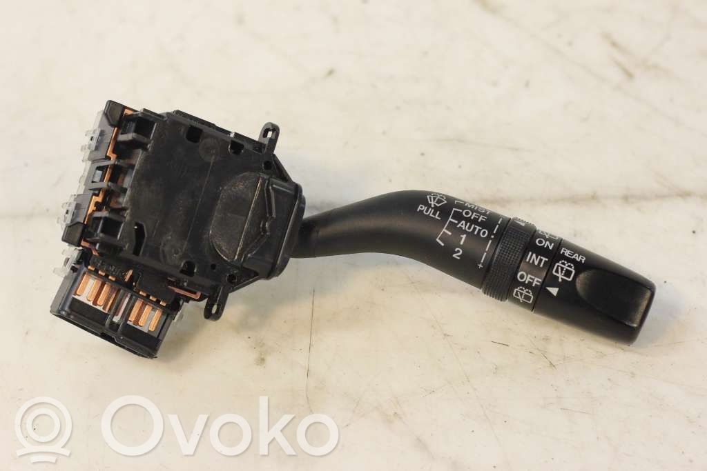 Pyyhkijän vipu   GE4T66128,17B122
