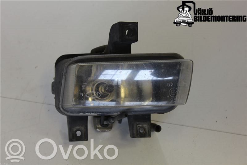 Opel Omega B2 Etusumuvalo 